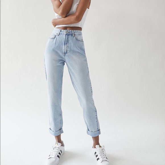 NWOT BDG Mom Jeans - Picture 6 of 13